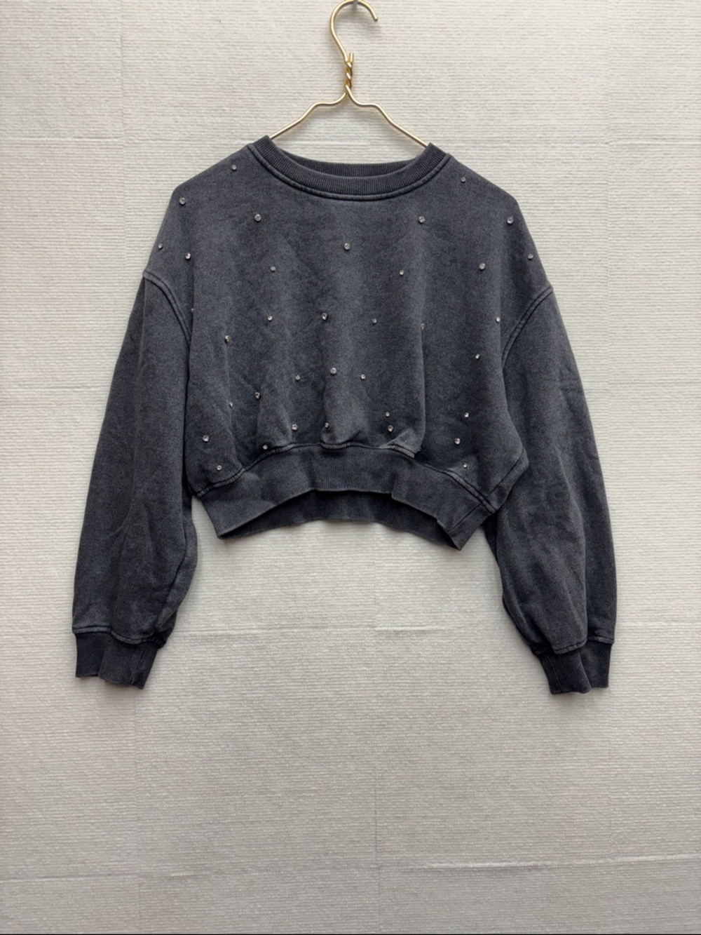 Lazy Sunday | small Embellished Cropped Black Sweatshirt